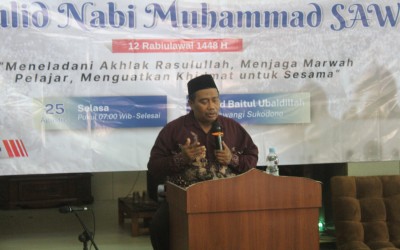 MEMPERINGATI MAULID NABI MUHAMMAD SAW